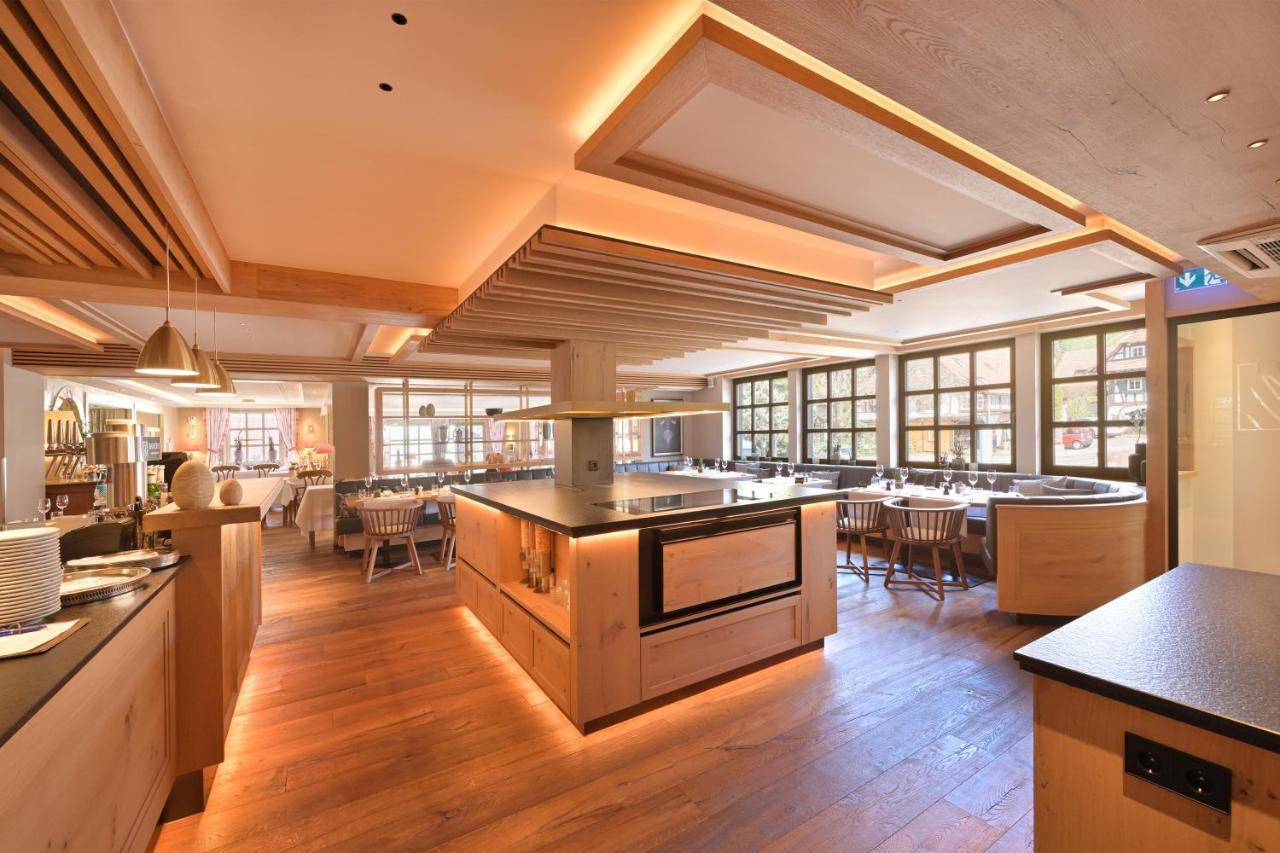 Hotel Restaurant Der Engel, ซัสบาควัลเดิน ภายนอก รูปภาพ